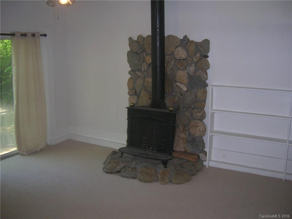 468 Beaverdam Road - Photo 4