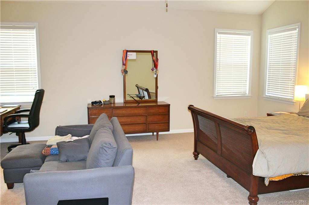 1 Dansford Lane - Photo 12