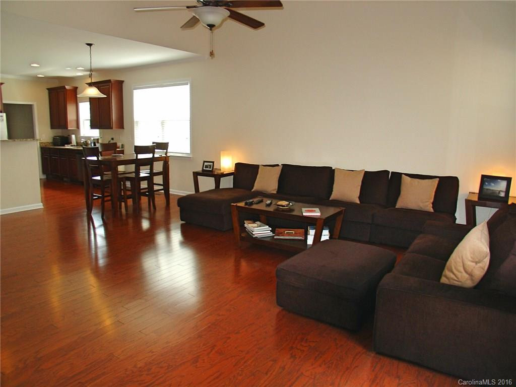 1 Dansford Lane - Photo 5