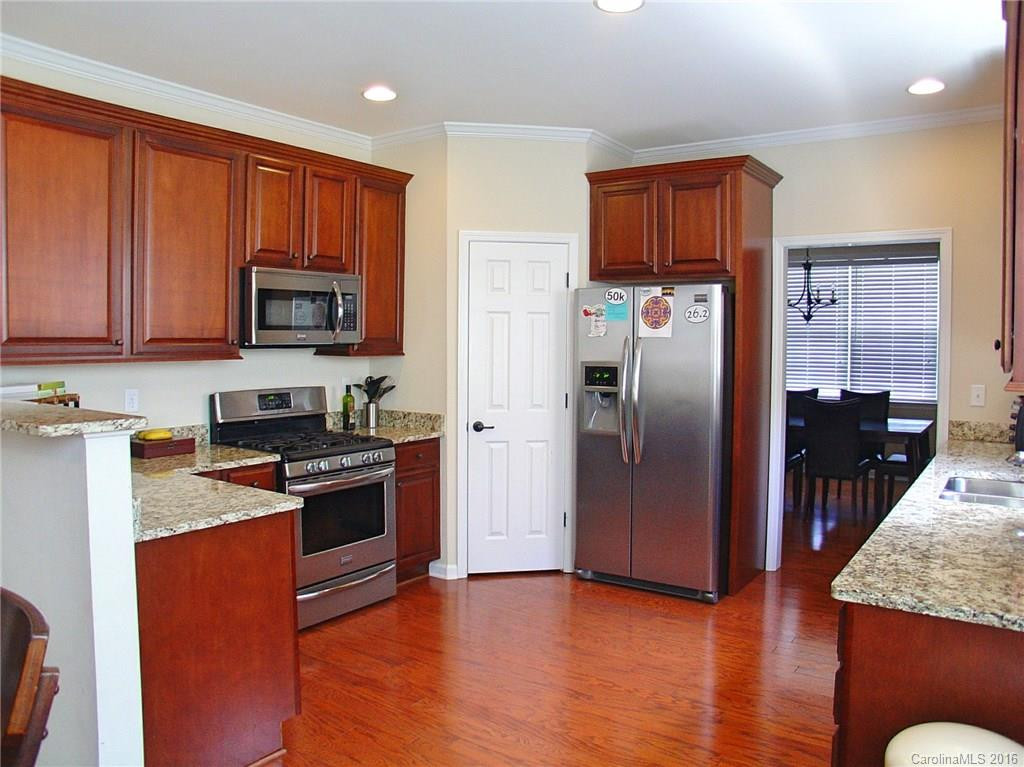 1 Dansford Lane - Photo 7