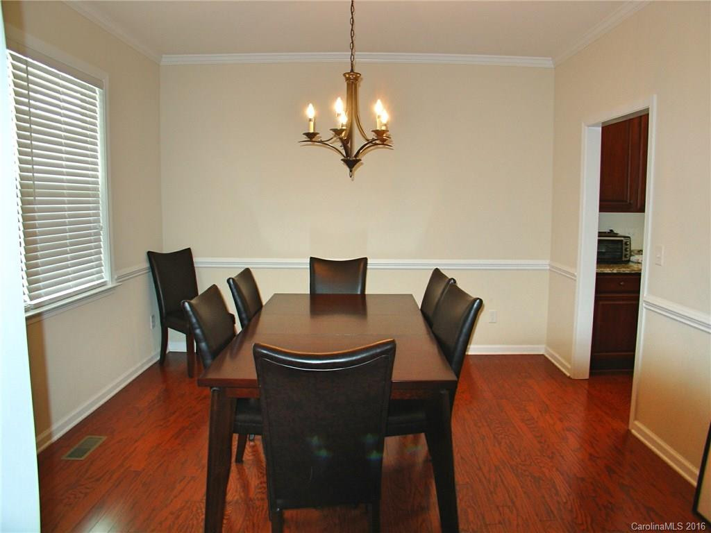 1 Dansford Lane - Photo 10