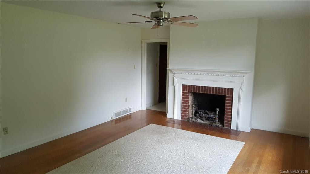 745 Mountain View Road - Photo 2