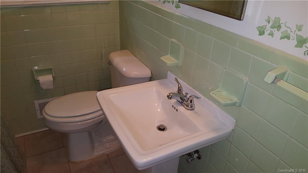 745 Mountain View Road - Photo 10