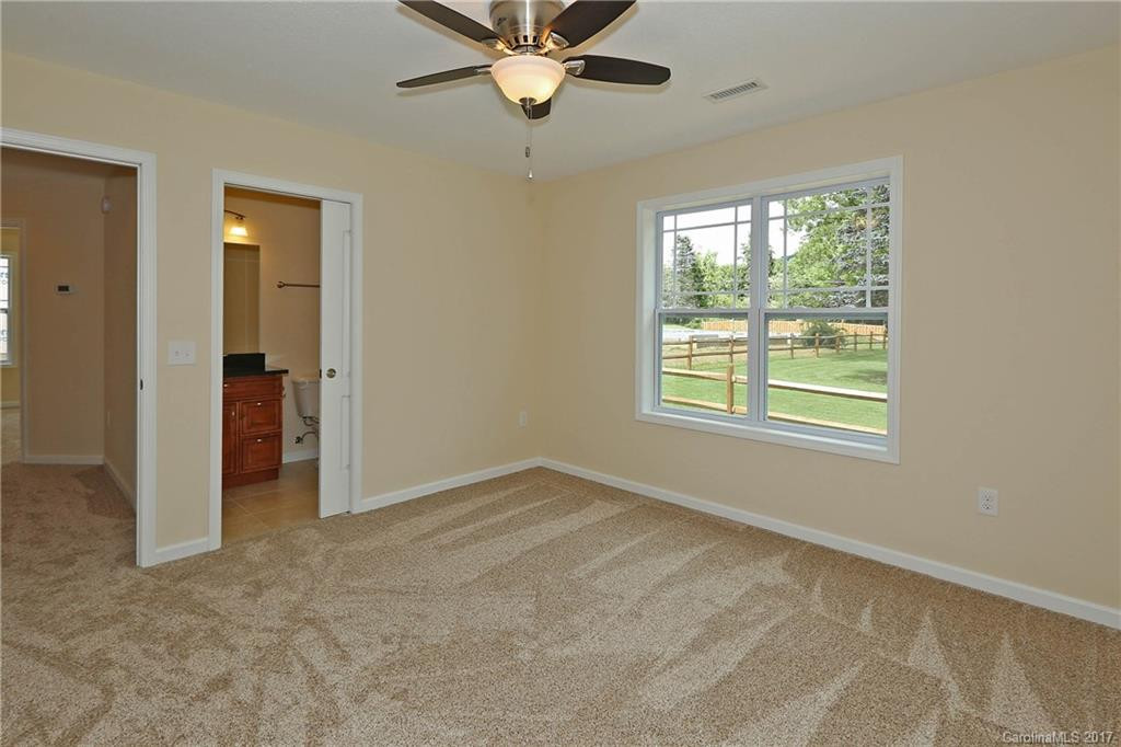 13 Autumn Breeze Drive #1 - Photo 15