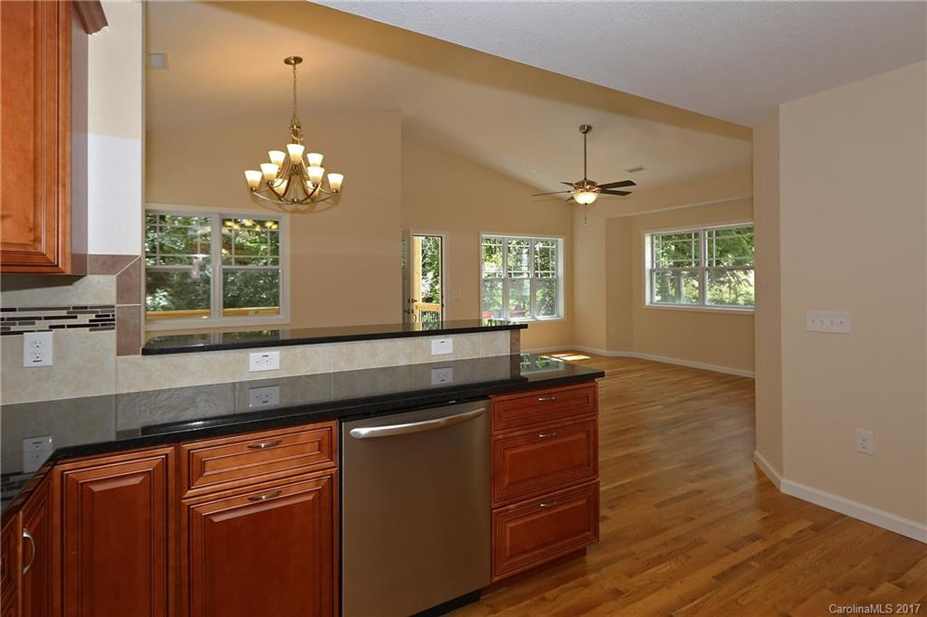 13 Autumn Breeze Drive #1 - Photo 3