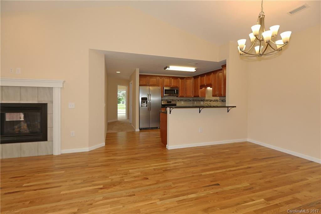 13 Autumn Breeze Drive #1 - Photo 6