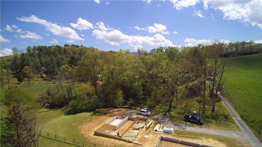 33 Autumn Breeze Drive #4 - Photo 3
