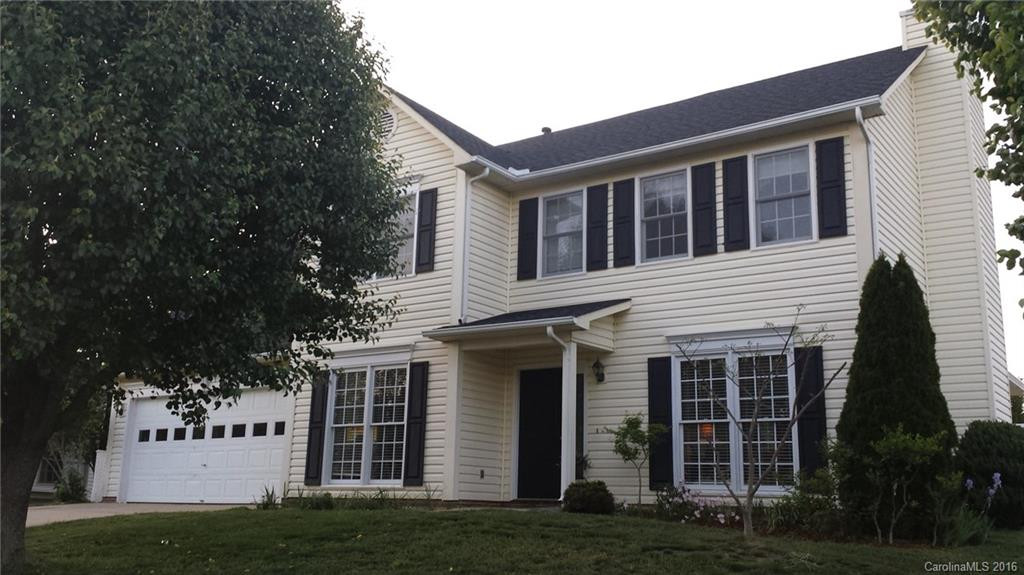 1015 Thorncrest Drive - Photo 2