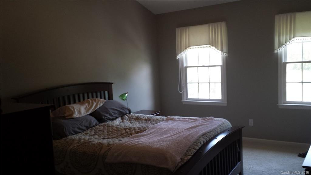 1015 Thorncrest Drive - Photo 9