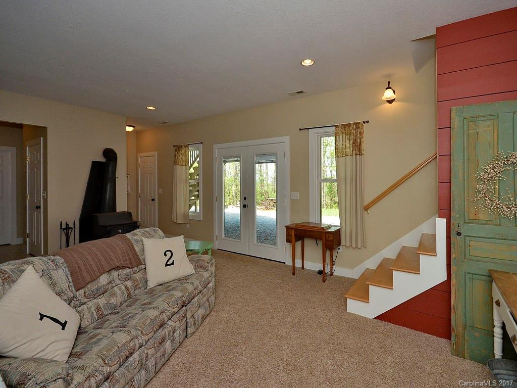87 Hyde Well Drive - Photo 17
