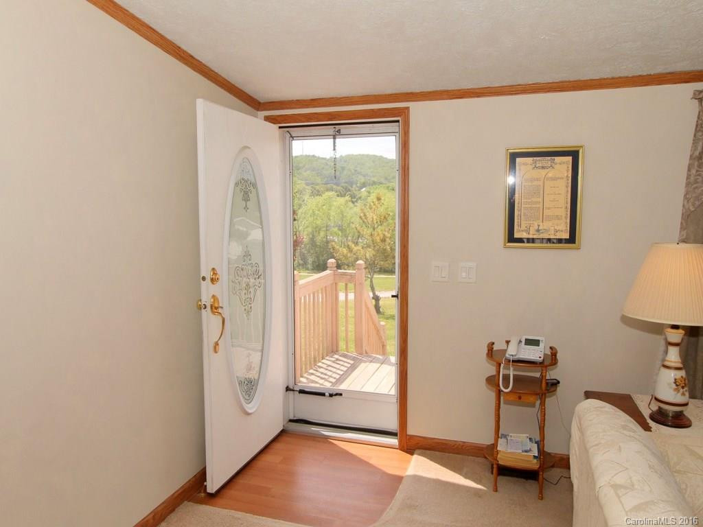 179 Lamonda Drive - Photo 6