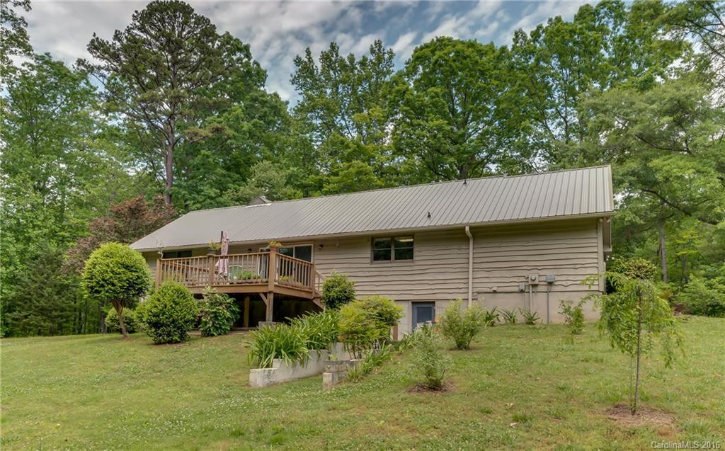 1065 Howard Gap Road - Photo 18