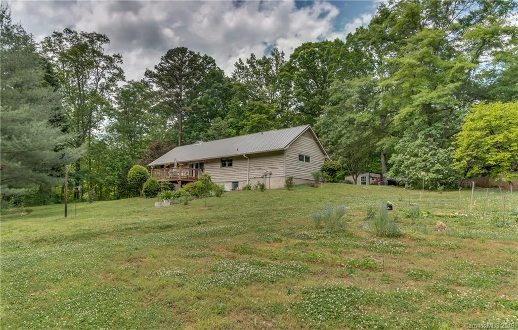 1065 Howard Gap Road - Photo 21