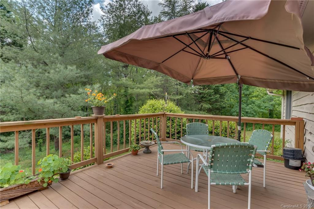 1065 Howard Gap Road - Photo 10