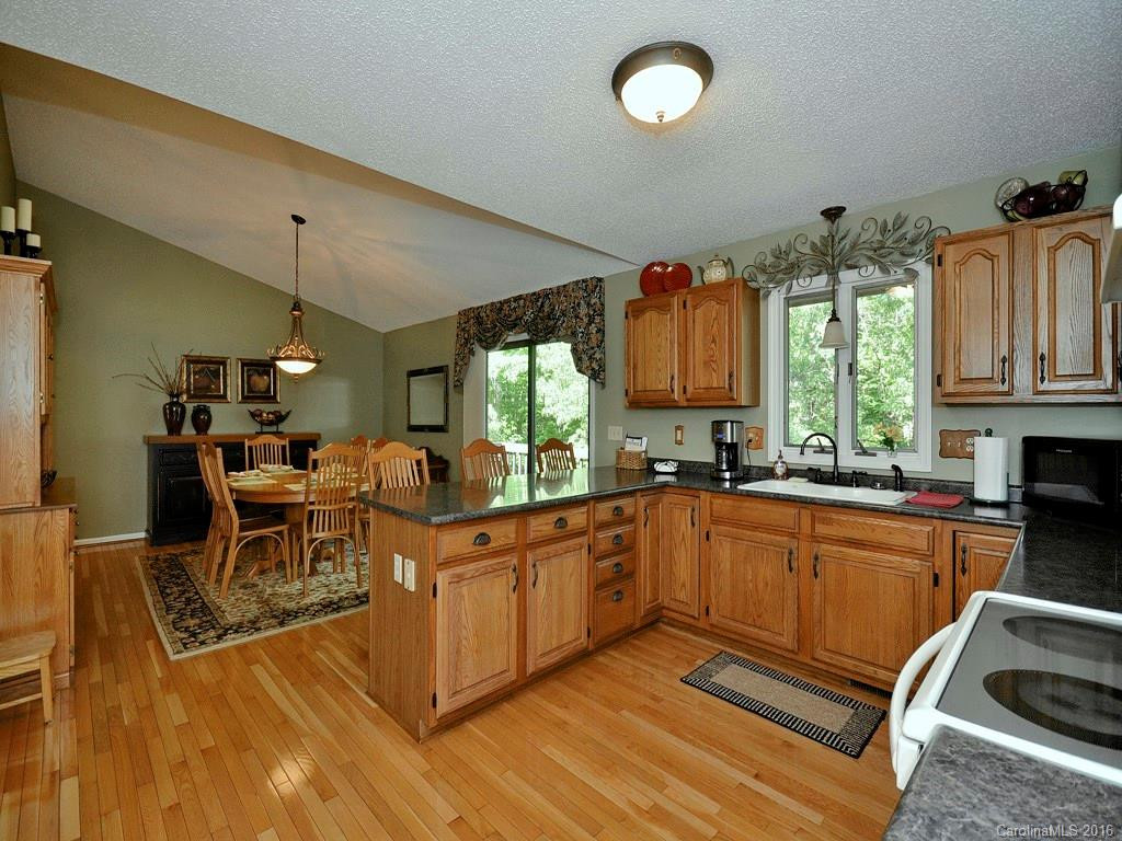 17 Teaberry Lane - Photo 3