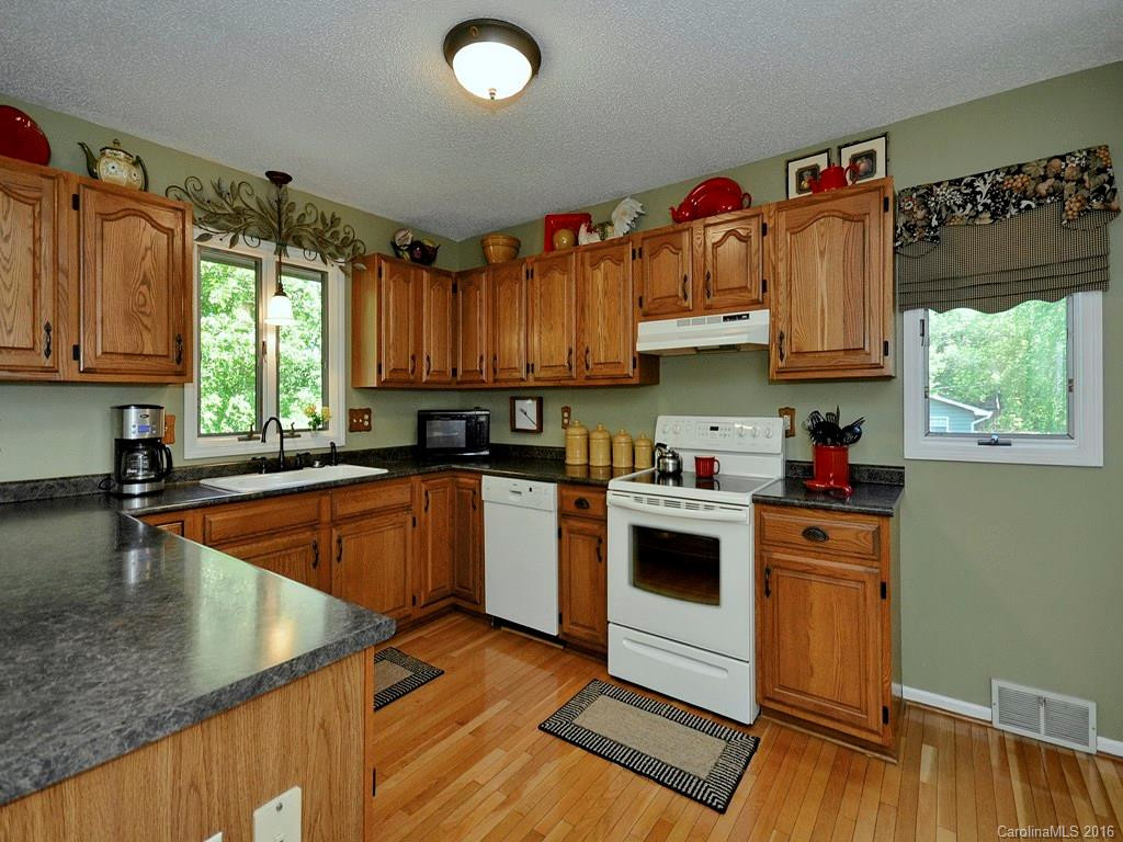 17 Teaberry Lane - Photo 4