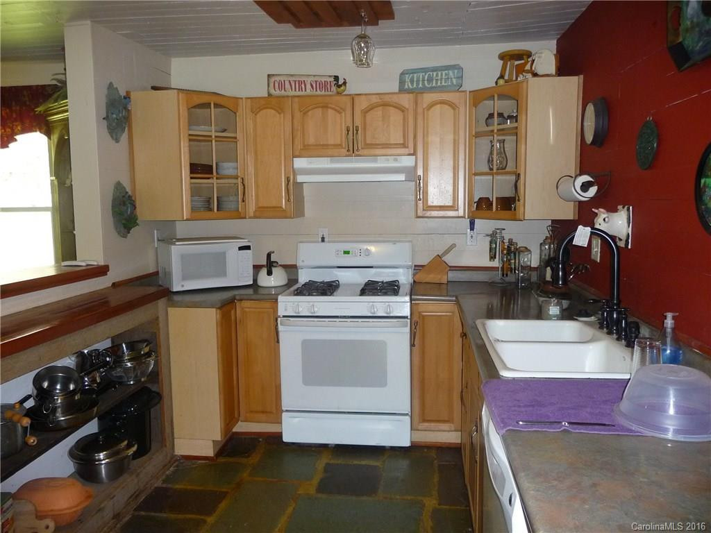 2932 Big Laurel Road - Photo 7