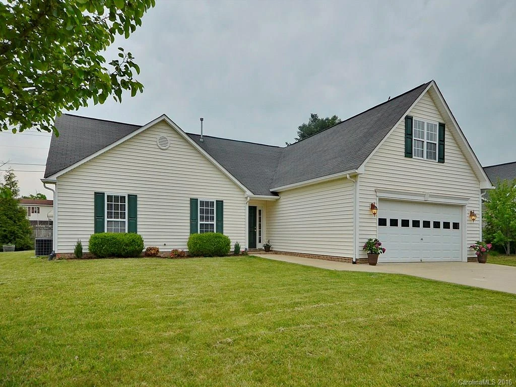 114 Sunberry Trail