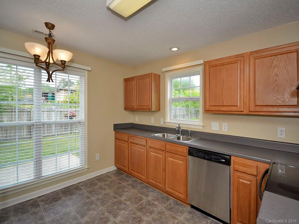 114 Sunberry Trail - Photo 6