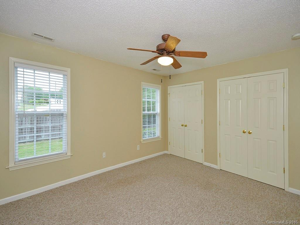 114 Sunberry Trail - Photo 7