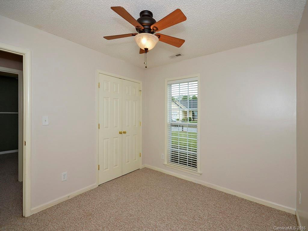 114 Sunberry Trail - Photo 10