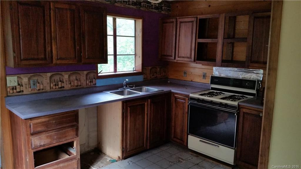 96 Beverly Road - Photo 3