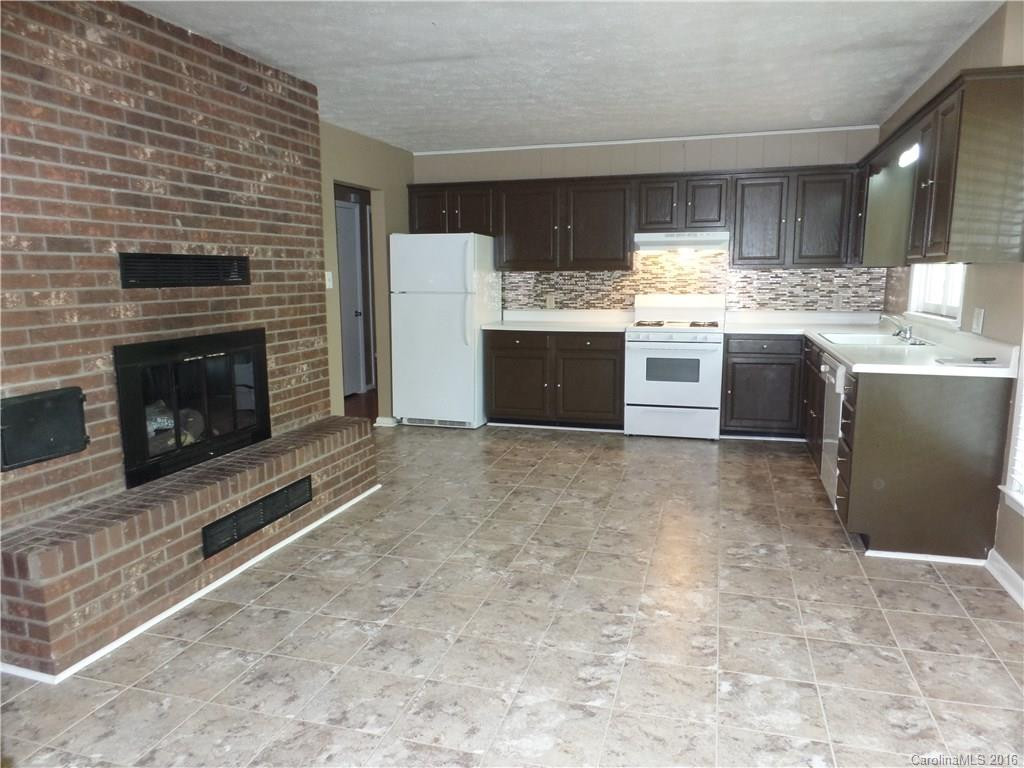 9 Squirrel Hill Drive - Photo 5