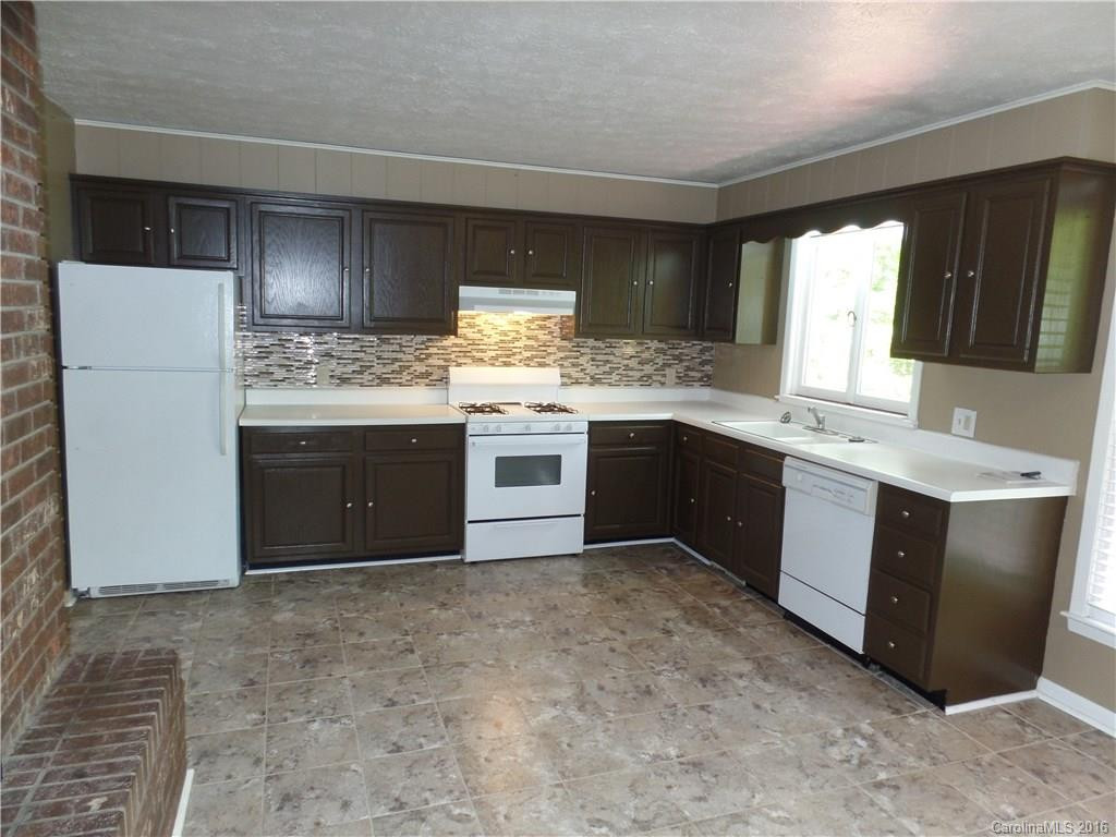 9 Squirrel Hill Drive - Photo 6