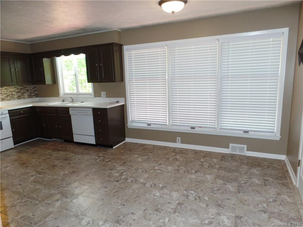 9 Squirrel Hill Drive - Photo 7