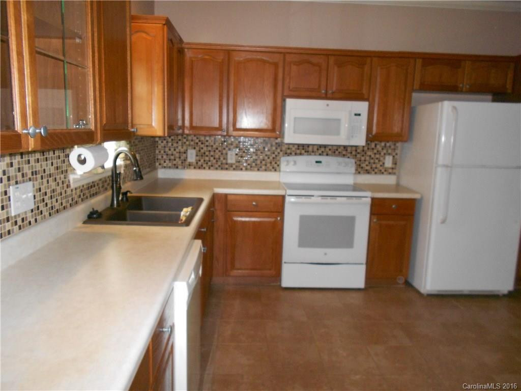 76 Lakewood Road - Photo 6