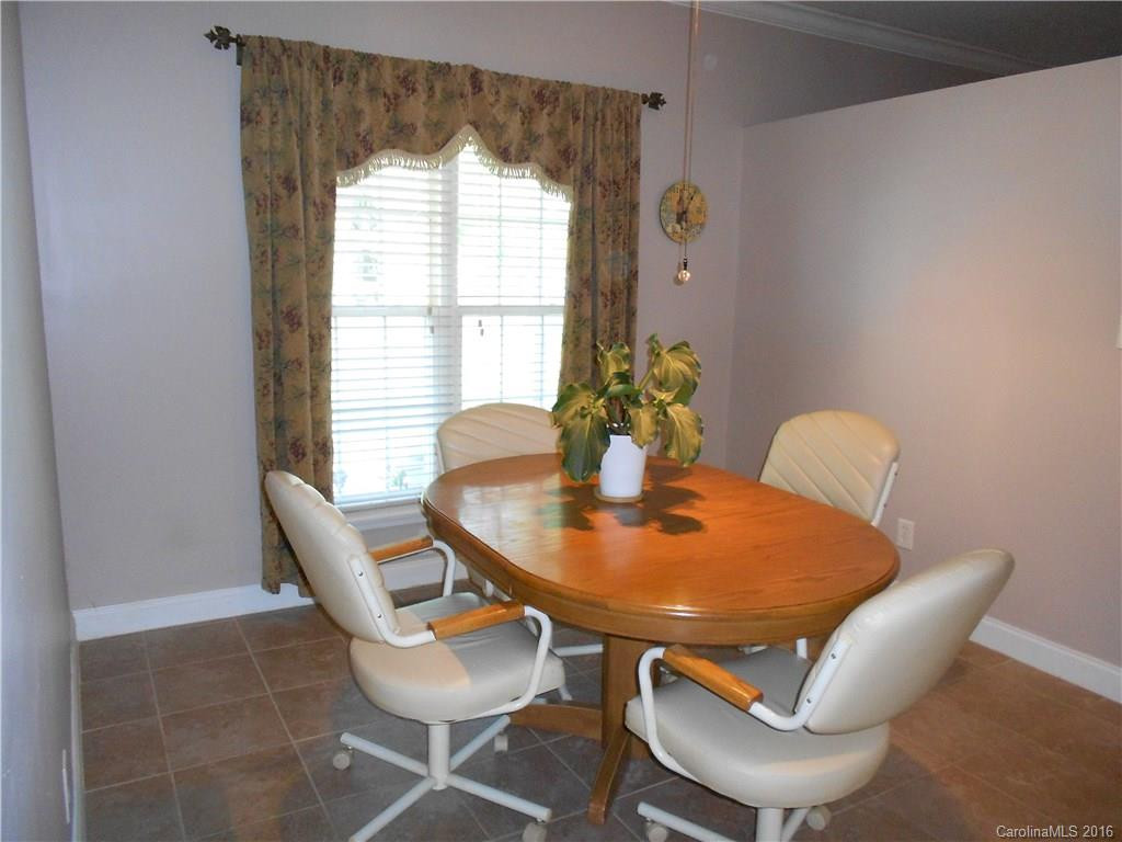 76 Lakewood Road - Photo 7