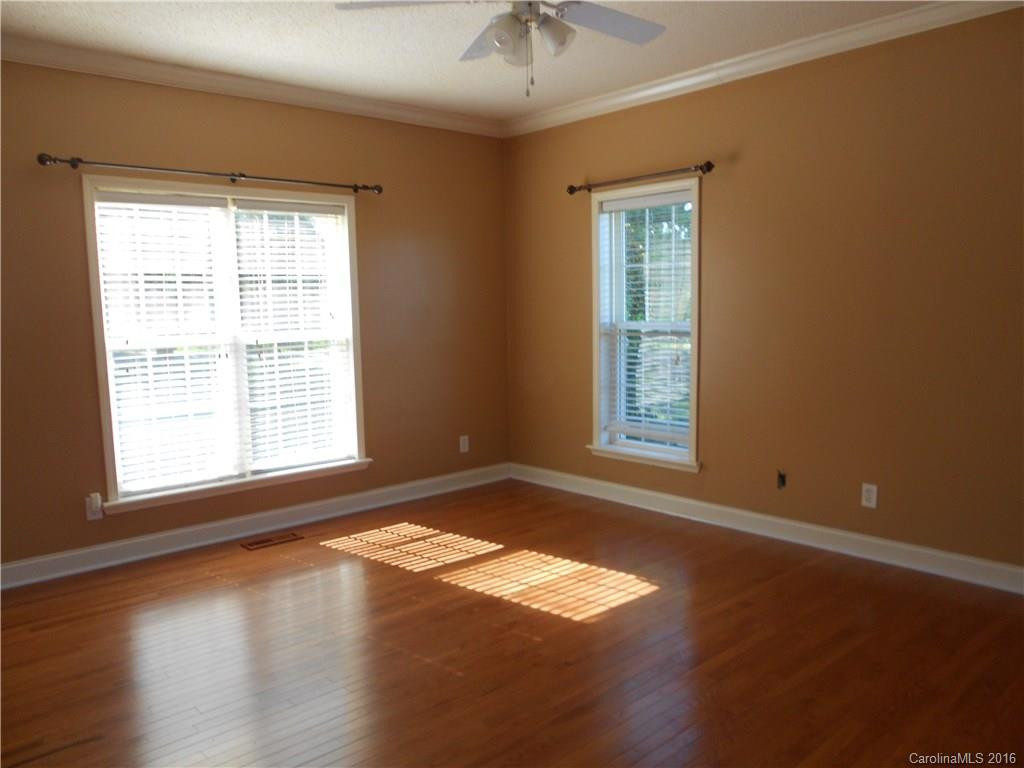 76 Lakewood Road - Photo 8
