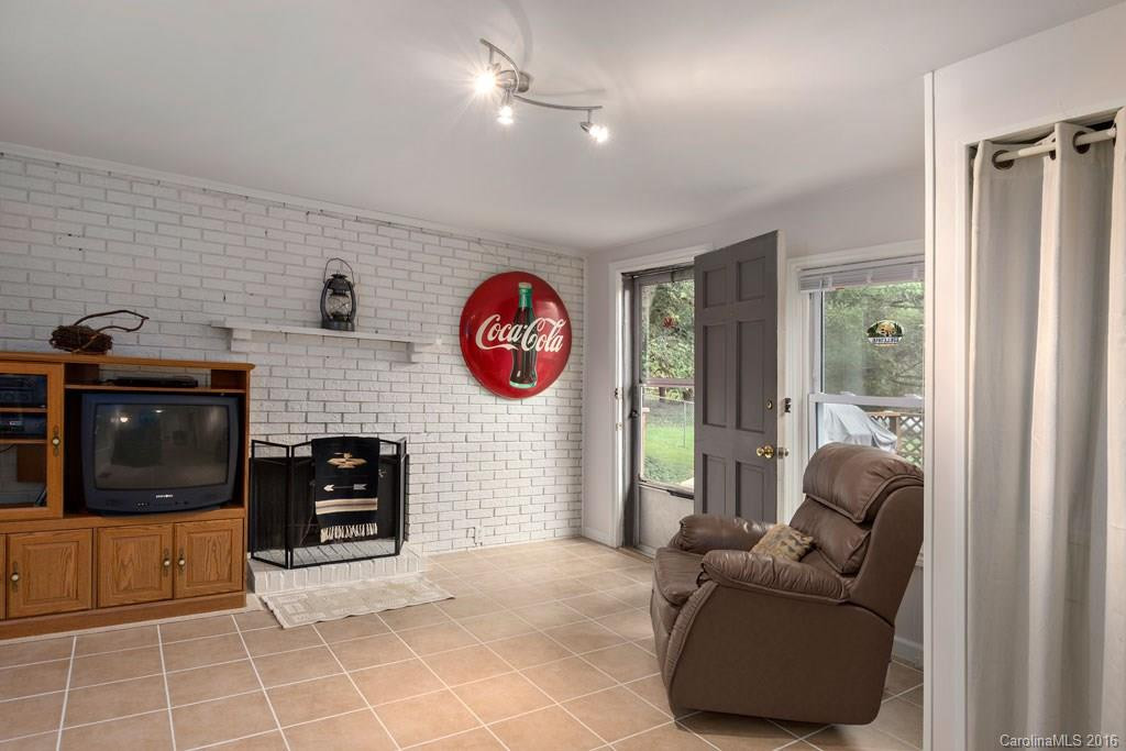 27 McDade Street - Photo 14