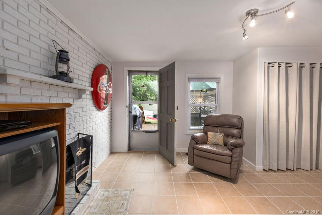 27 McDade Street - Photo 15