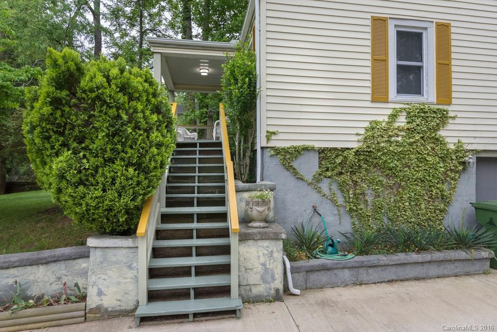 27 McDade Street - Photo 3