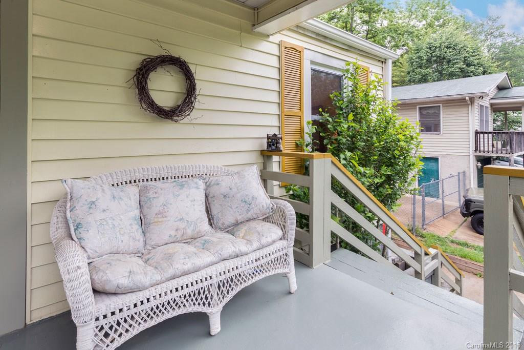 27 McDade Street - Photo 4