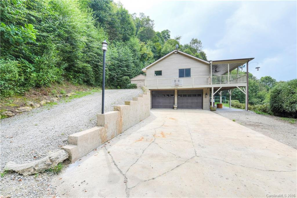 302 Mountain Springs Road - Photo 2