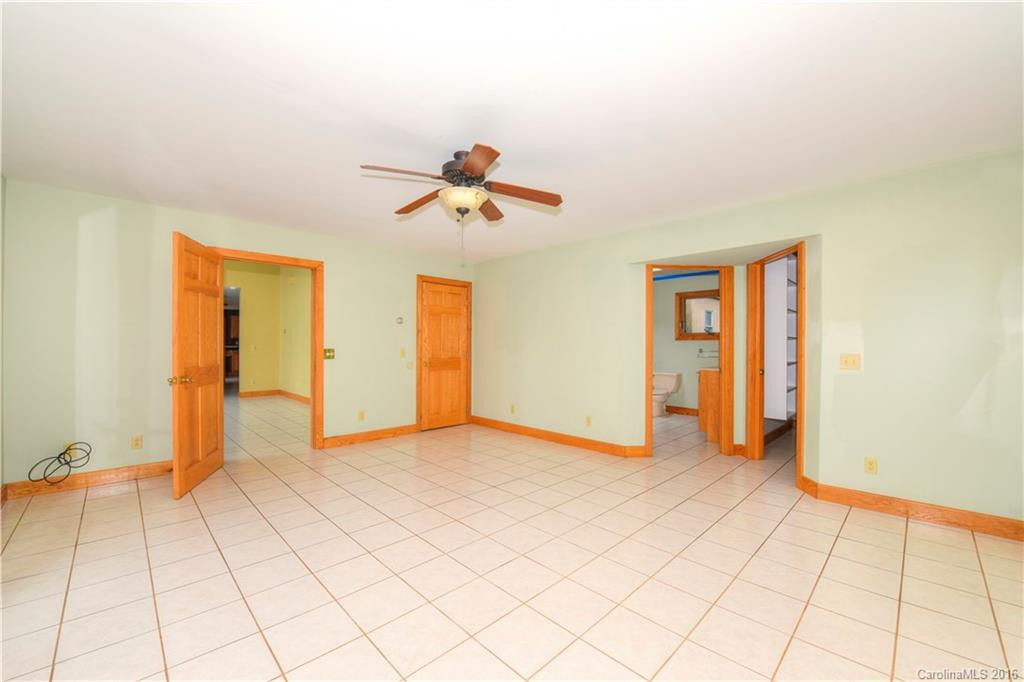 302 Mountain Springs Road - Photo 15