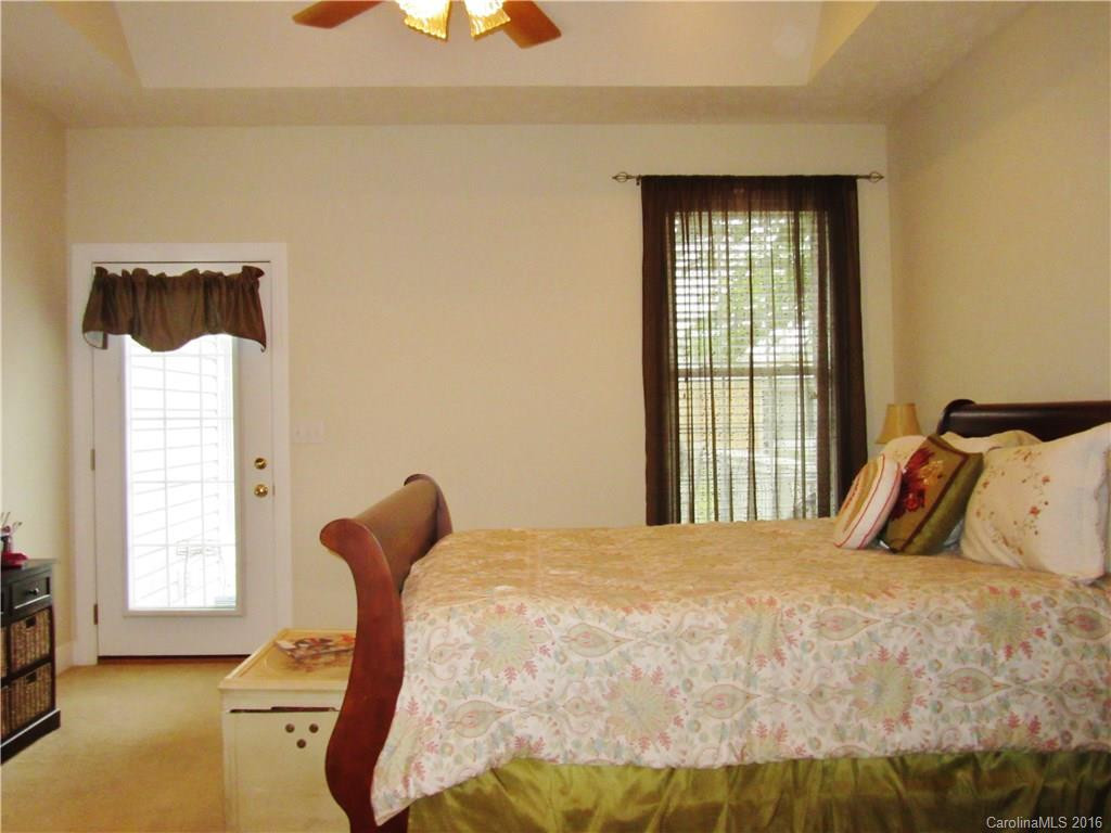 511 Brooklyn Avenue - Photo 11