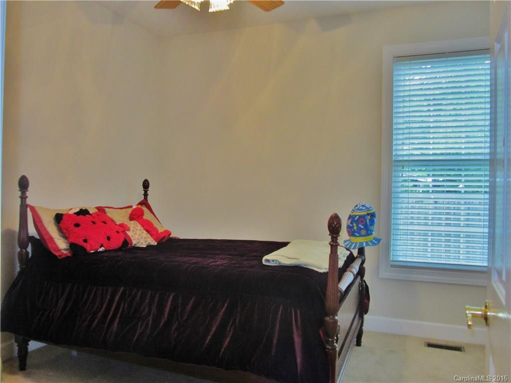 511 Brooklyn Avenue - Photo 16