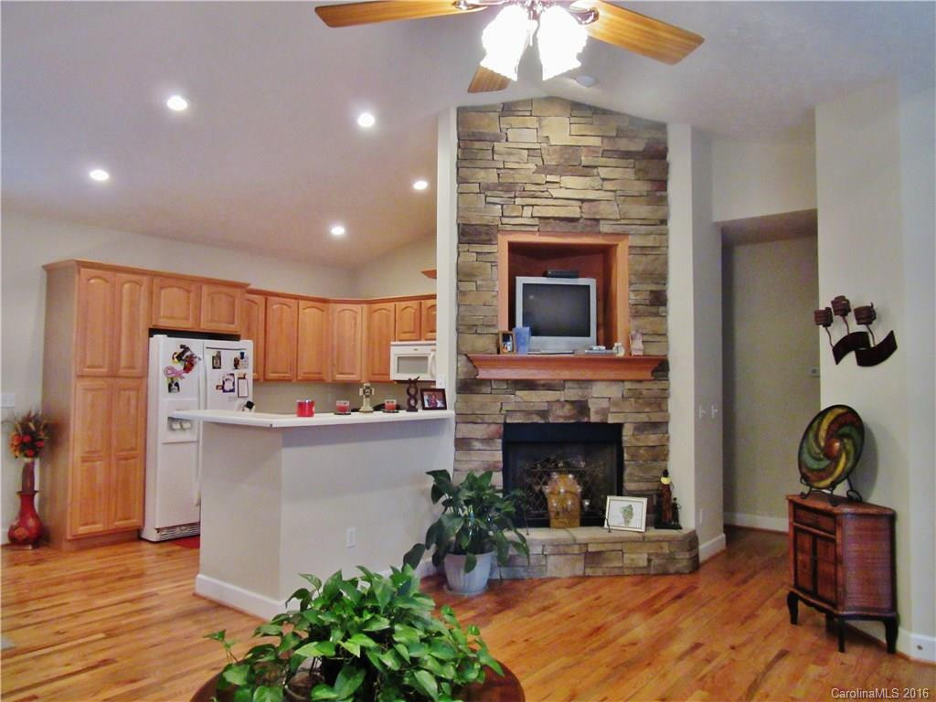 511 Brooklyn Avenue - Photo 5