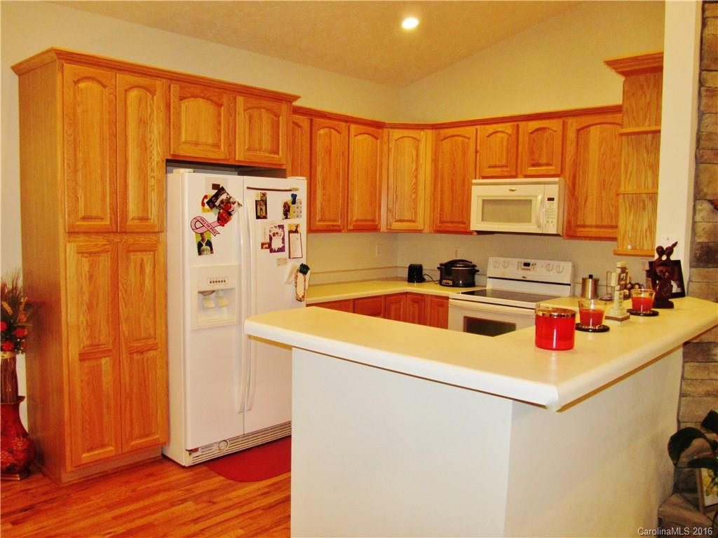 511 Brooklyn Avenue - Photo 6