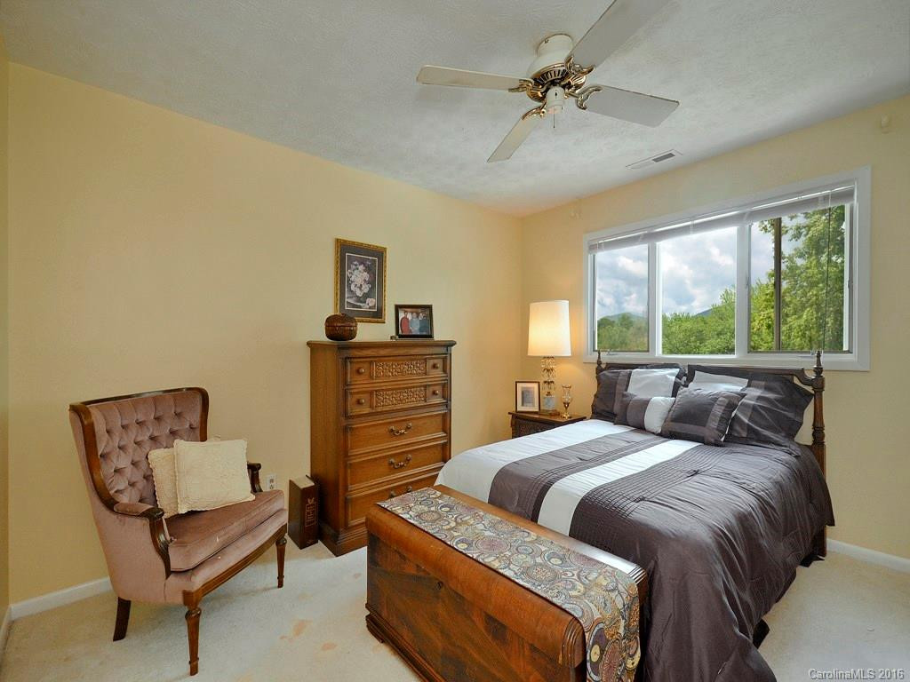 63 Sun Valley Drive - Photo 18