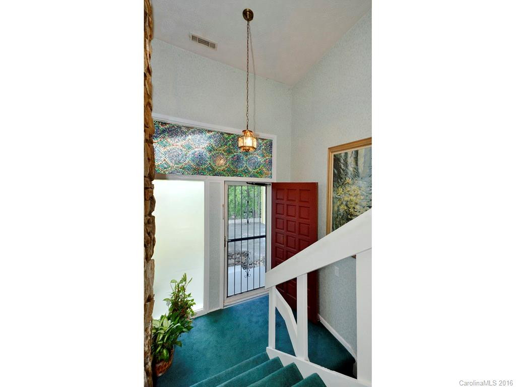 63 Sun Valley Drive - Photo 3