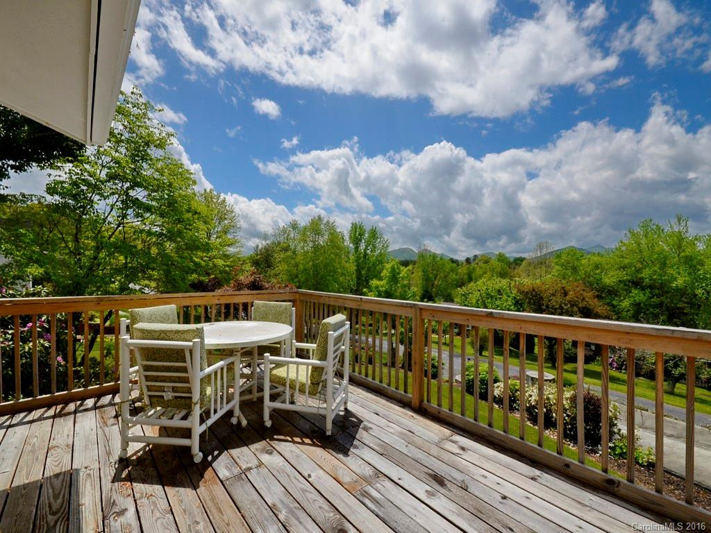 63 Sun Valley Drive - Photo 9