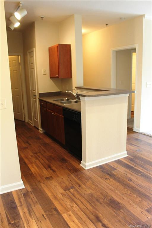 400 Vista Lake Drive #304 - Photo 6
