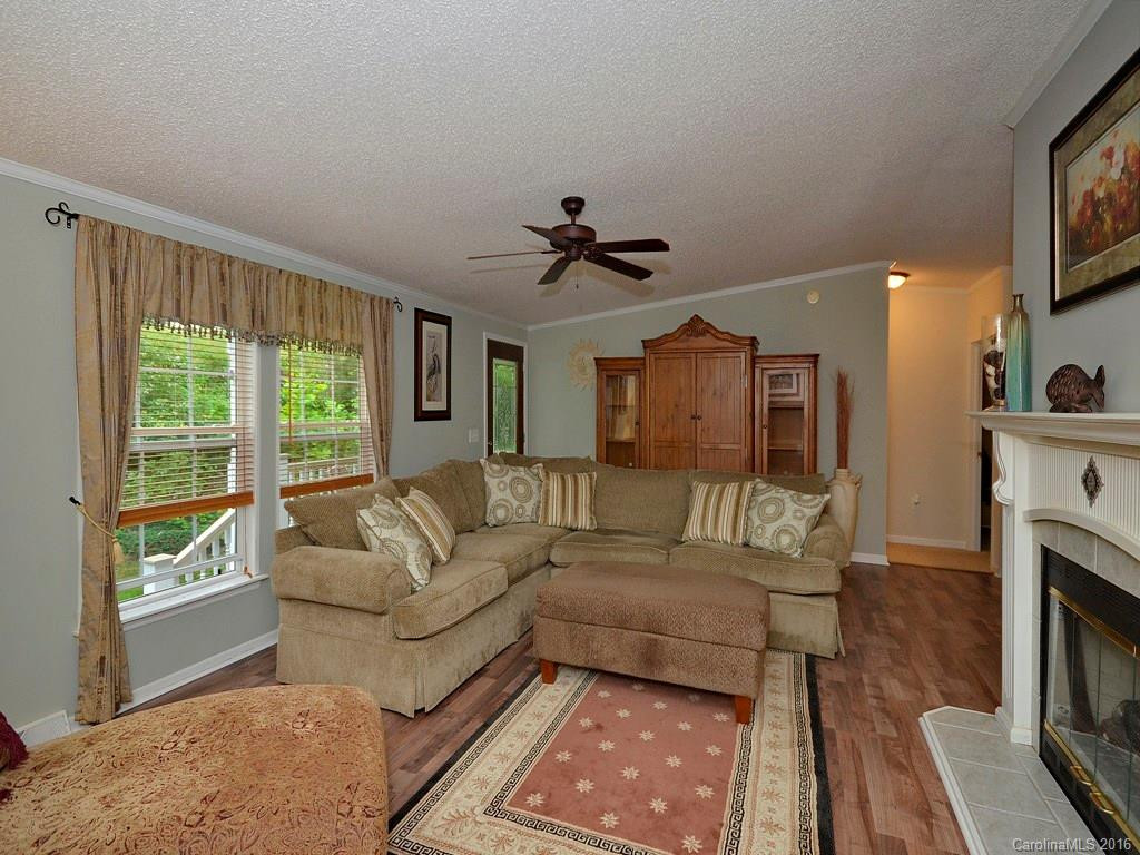 57 Founders Way #8 - Photo 3