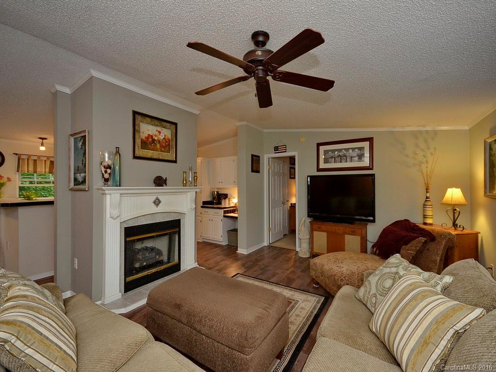 57 Founders Way #8 - Photo 5