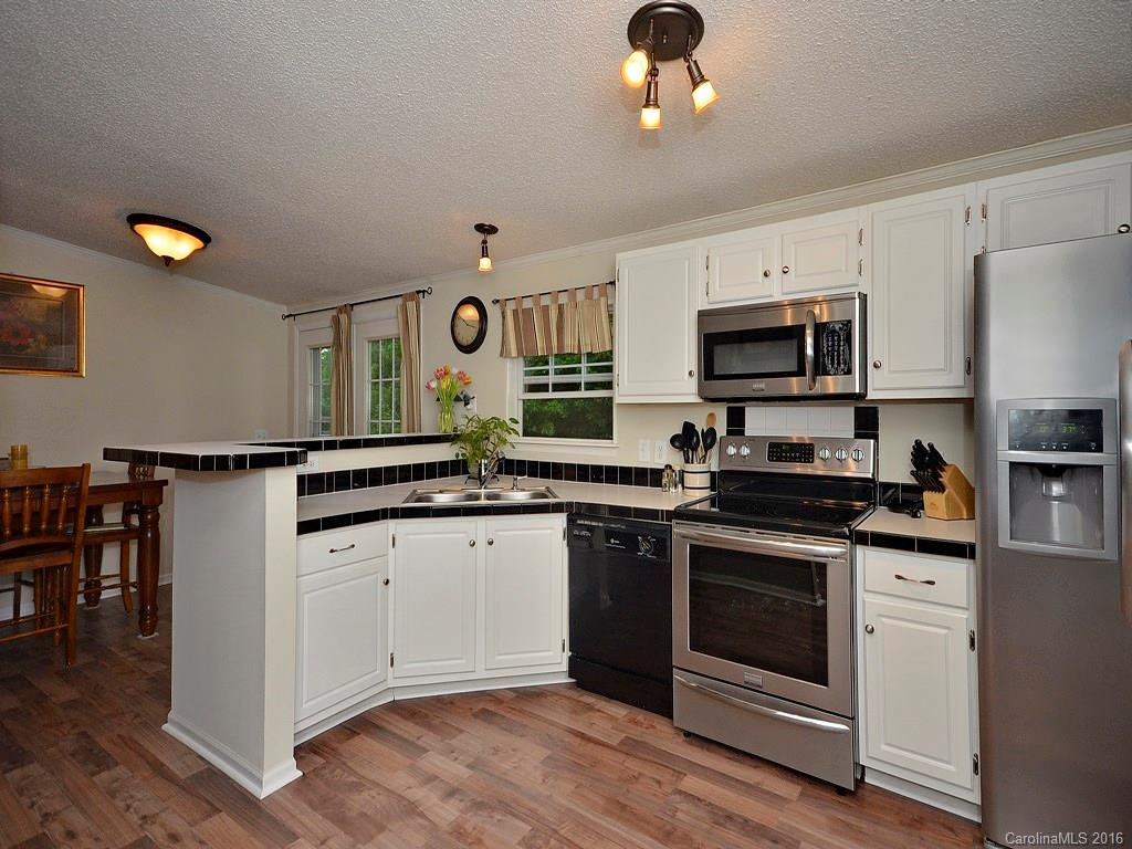 57 Founders Way #8 - Photo 7