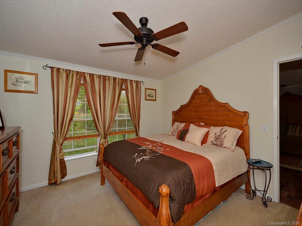 57 Founders Way #8 - Photo 10